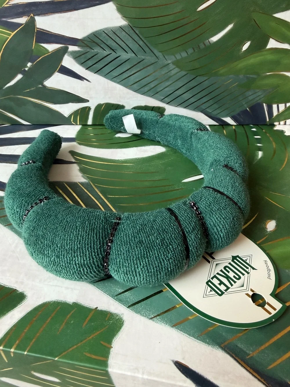Conair Wicked Emerald Green Rhinestone Spa Headband NWT